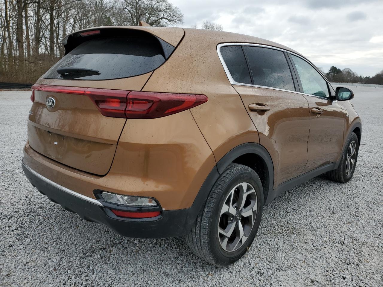 Image 3 of 2020 KIA SPORTAGE LX 2020 with VIN KNDPMCAC8L7726634