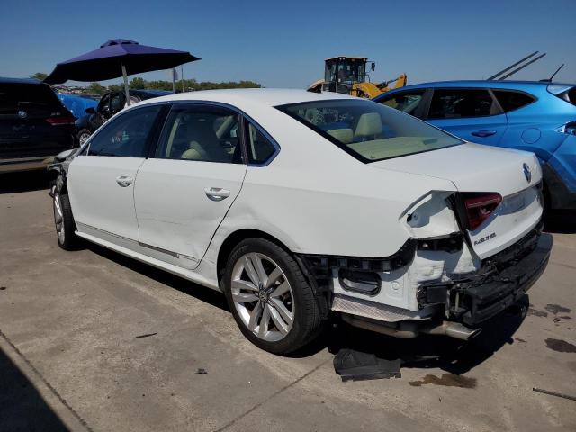 Obraz 2 z 2017 VOLKSWAGEN PASSAT SEL PREMIUM 2017 z VIN 1VWCT7A3XHC077746