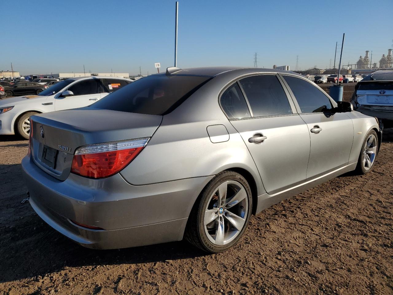 Image 3 of 2008 BMW 528 I 2008 with VIN WBANU53548CT00937