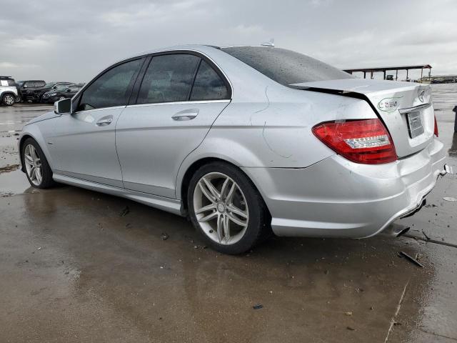 Obraz 2 z 2012 MERCEDES-BENZ C 250 2012 z VIN WDDGF4HB7CA602151