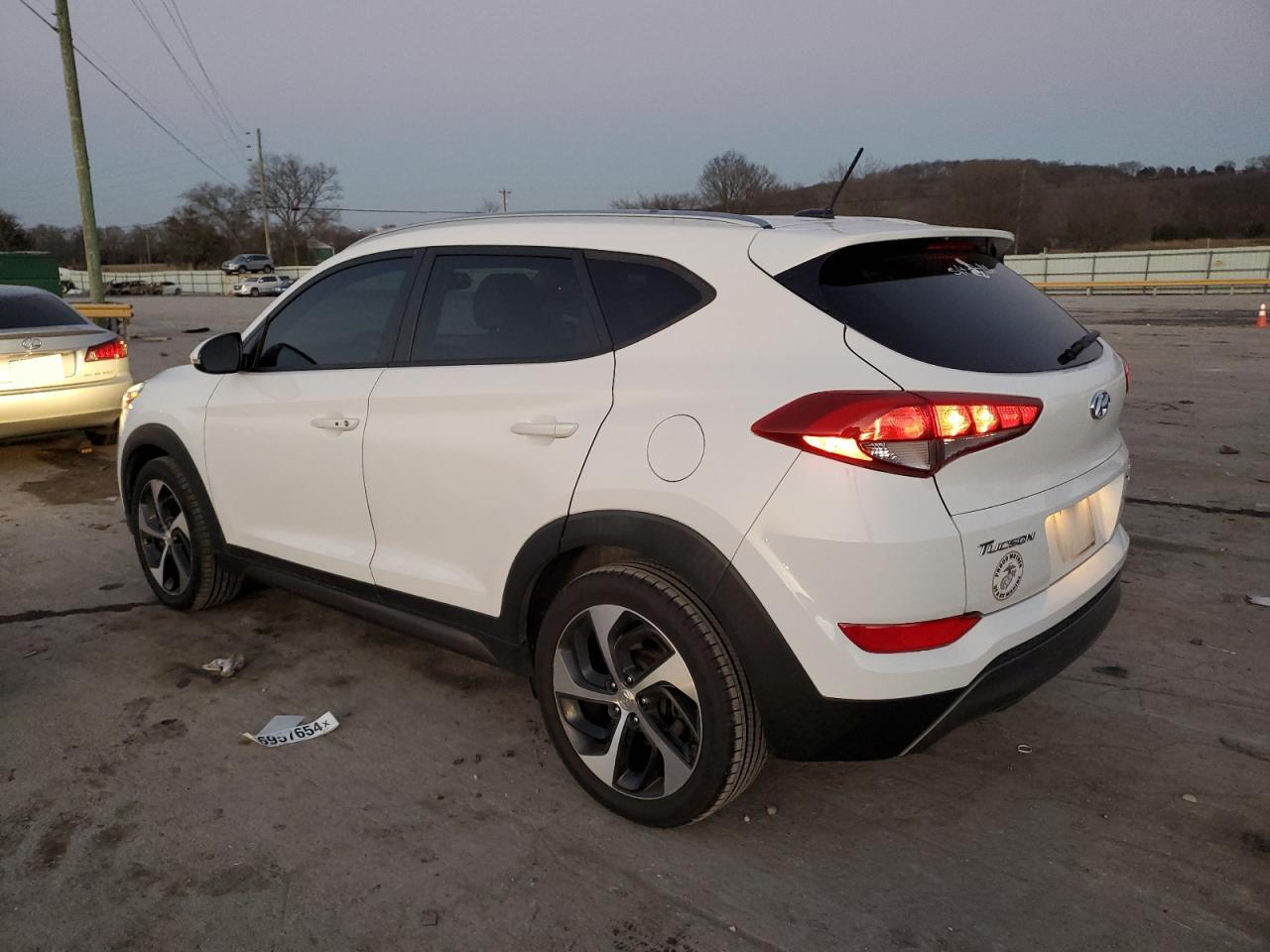 Изображение 2 2016 HYUNDAI TUCSON LIMITED 2016 с VIN KM8J3CA27GU203091