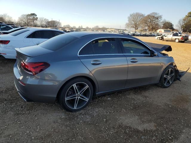 Obraz 3 z 2019 MERCEDES-BENZ A 220 4MATIC 2019 z VIN WDD3G4FB3KW019334