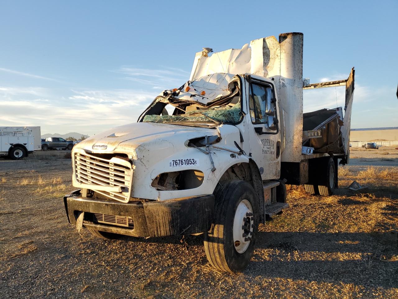 Изображение 2013 FREIGHTLINER M2 106 MEDIUM DUTY 2013
