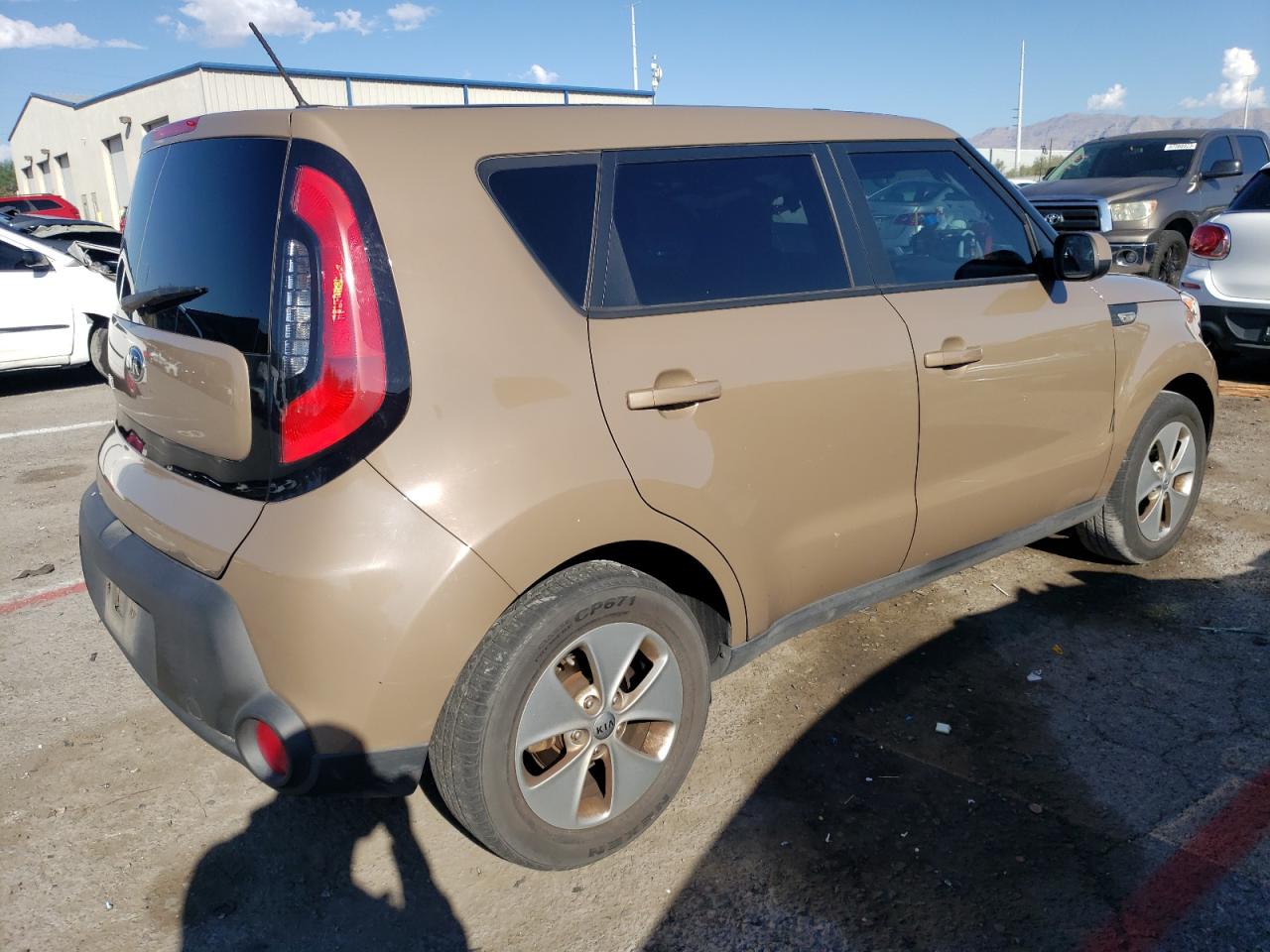 Obraz 3 z 2014 KIA SOUL  2014 z VIN KNDJN2A2XE7053823