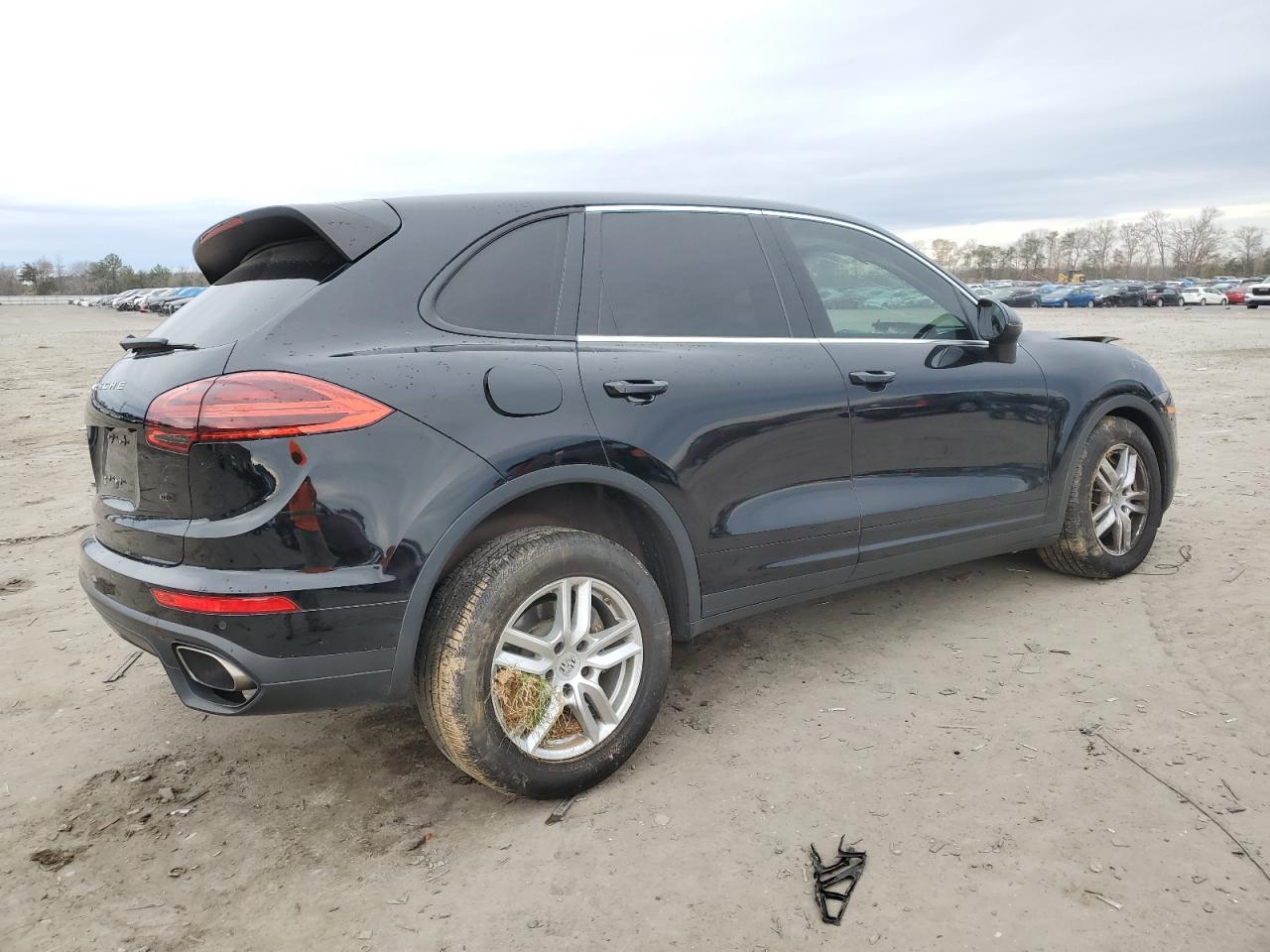 Изображение 3 2016 PORSCHE CAYENNE  2016 с VIN WP1AA2A22GLA11036
