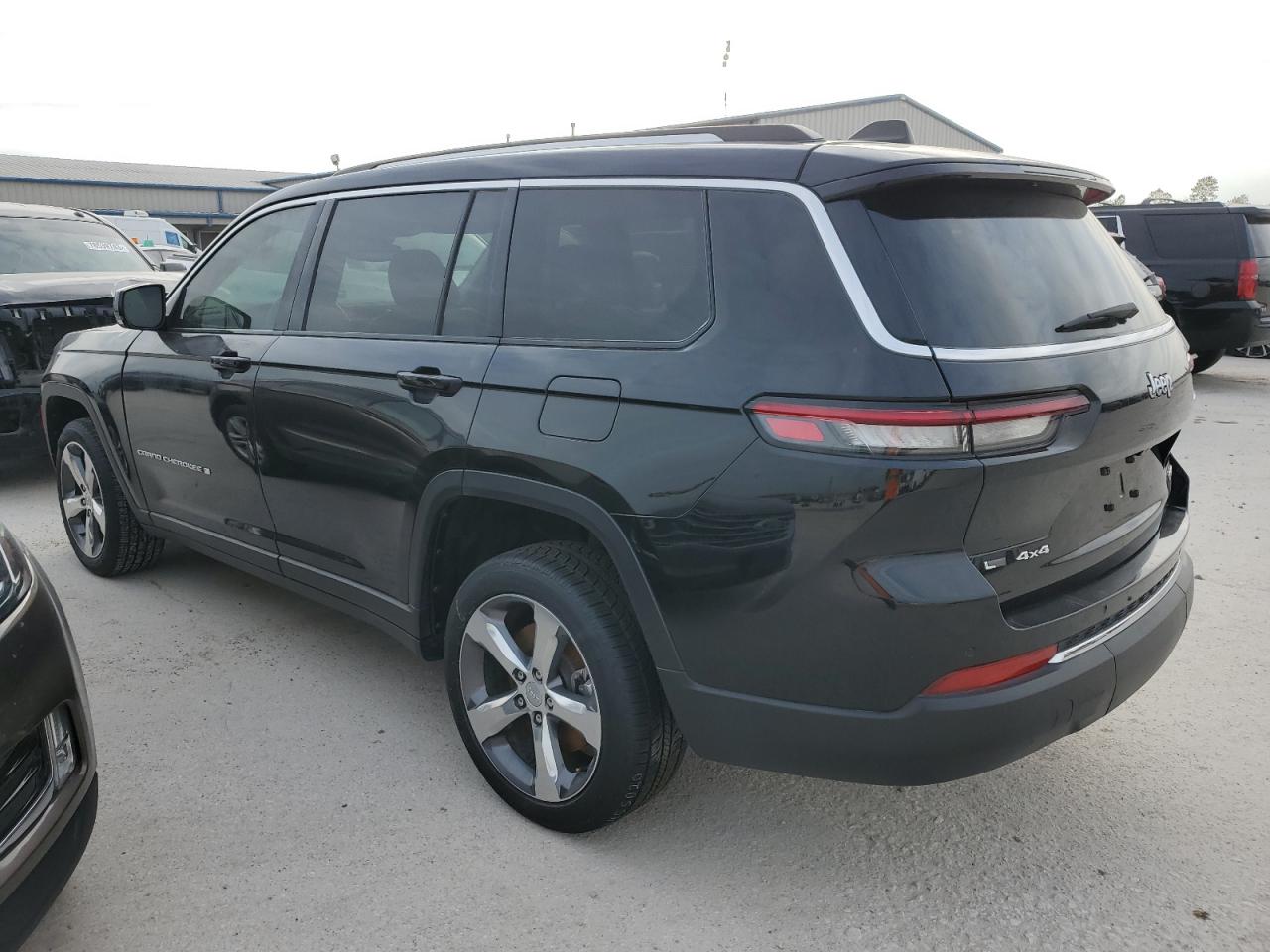 Obraz 2 z Jeep Grand Cherokee L Limited 2021 z VIN 1C4RJKBG0M8100939