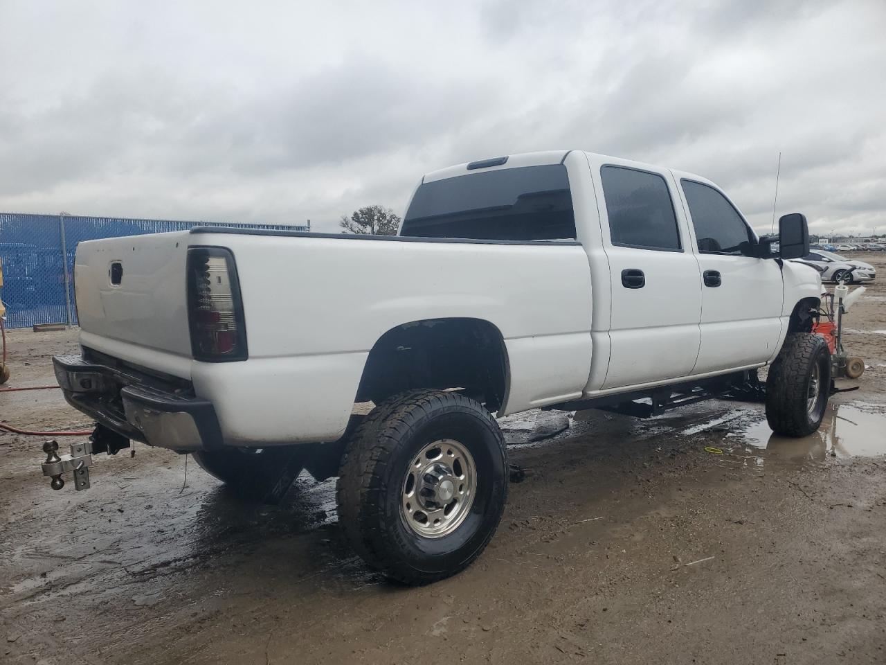 Изображение 3 2006 GMC SIERRA C2500 HEAVY DUTY 2006 с VIN 1GTHC23D96F191024