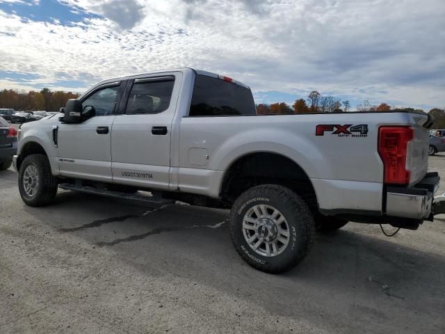 Image 2 of 2019 FORD F350 SUPER DUTY 2019 with VIN 1FT8W3BT7KEE09872