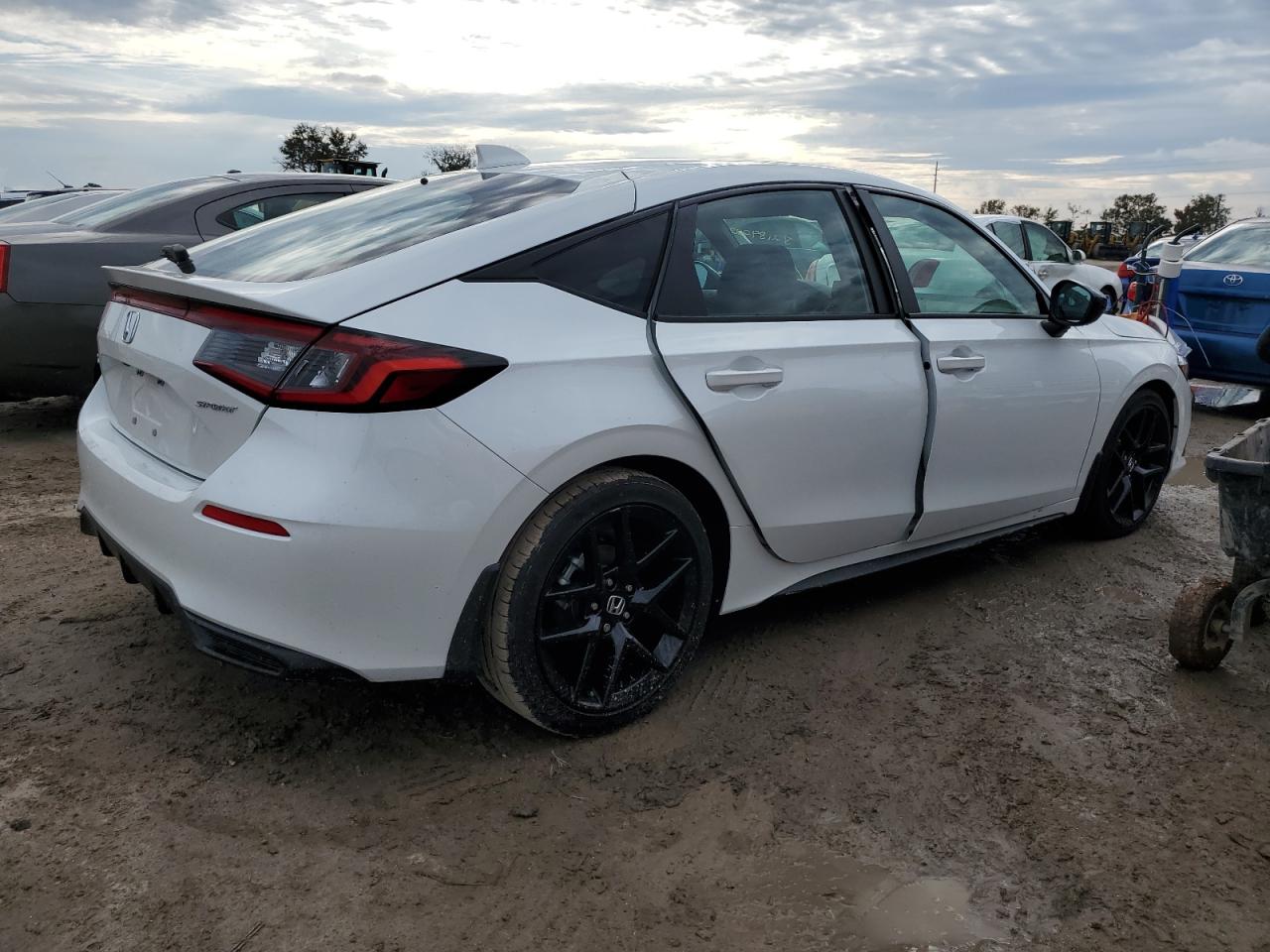 Image 3 of 2023 HONDA CIVIC SPORT 2023 with VIN 19XFL2H8XPE009913
