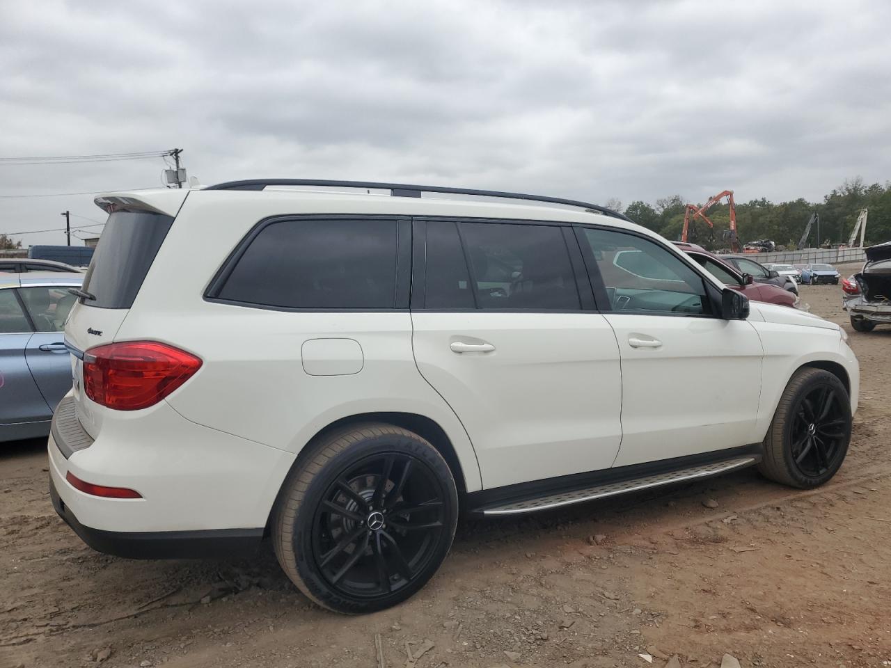 Image 3 of 2013 MERCEDES-BENZ GL 450 4MATIC 2013 with VIN 4JGDF7CE8DA152619