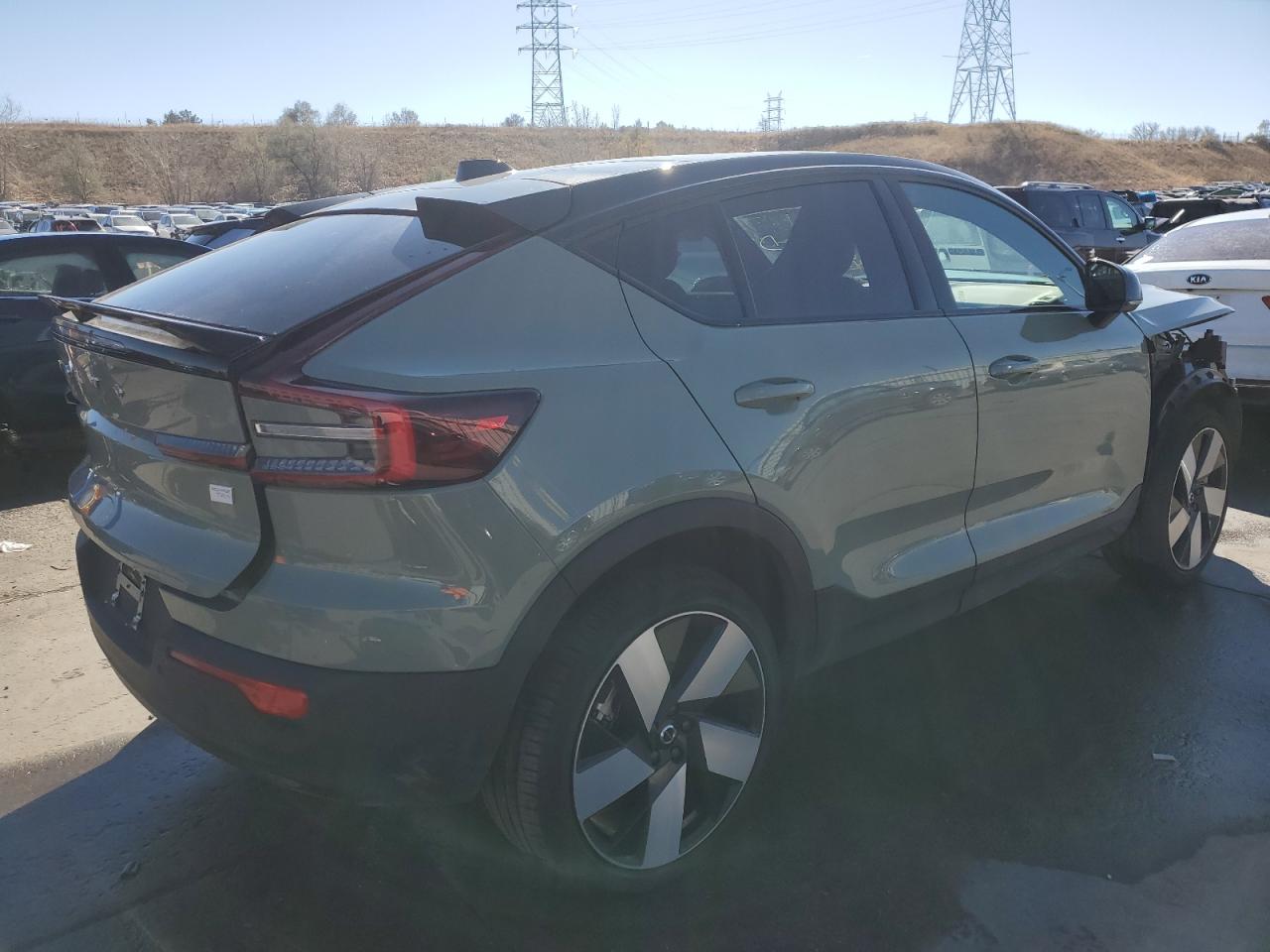 Изображение 3 2022 VOLVO C40 P8 RECHARGE ULTIMATE 2022 с VIN YV4ED3GB8N2005846