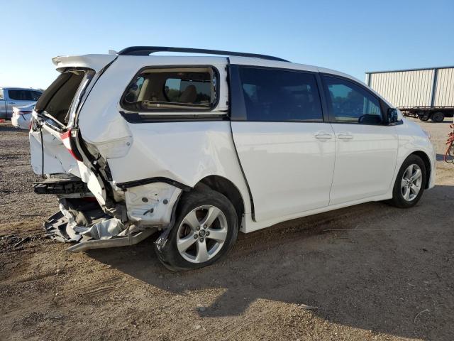 Obraz 3 z 2019 TOYOTA SIENNA LE 2019 z VIN 5TDKZ3DC0KS017627