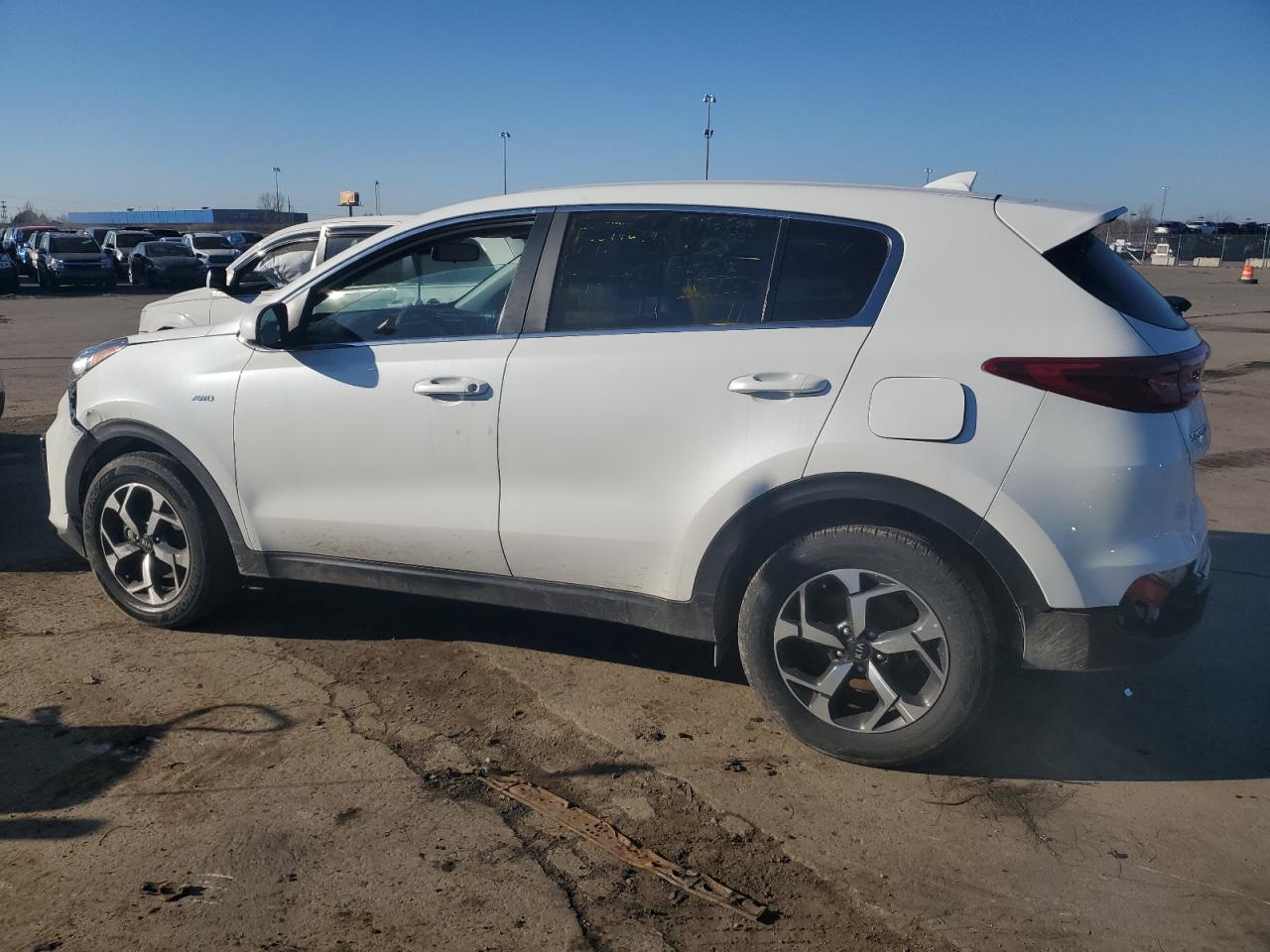Image 2 of 2022 KIA SPORTAGE LX 2022 with VIN KNDPMCAC6N7999087