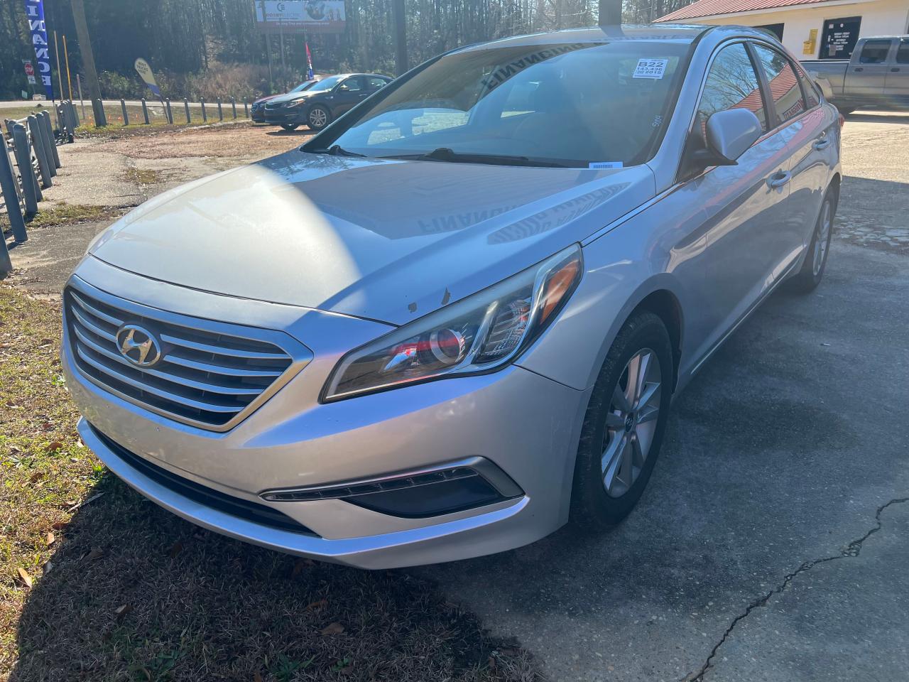 Image 2 of 2015 HYUNDAI SONATA SE 2015 with VIN 5NPE24AF0FH164595