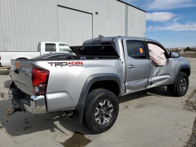 Obraz 3 z 2019 TOYOTA TACOMA DOUBLE CAB 2019 z VIN 3TMCZ5AN5KM248352