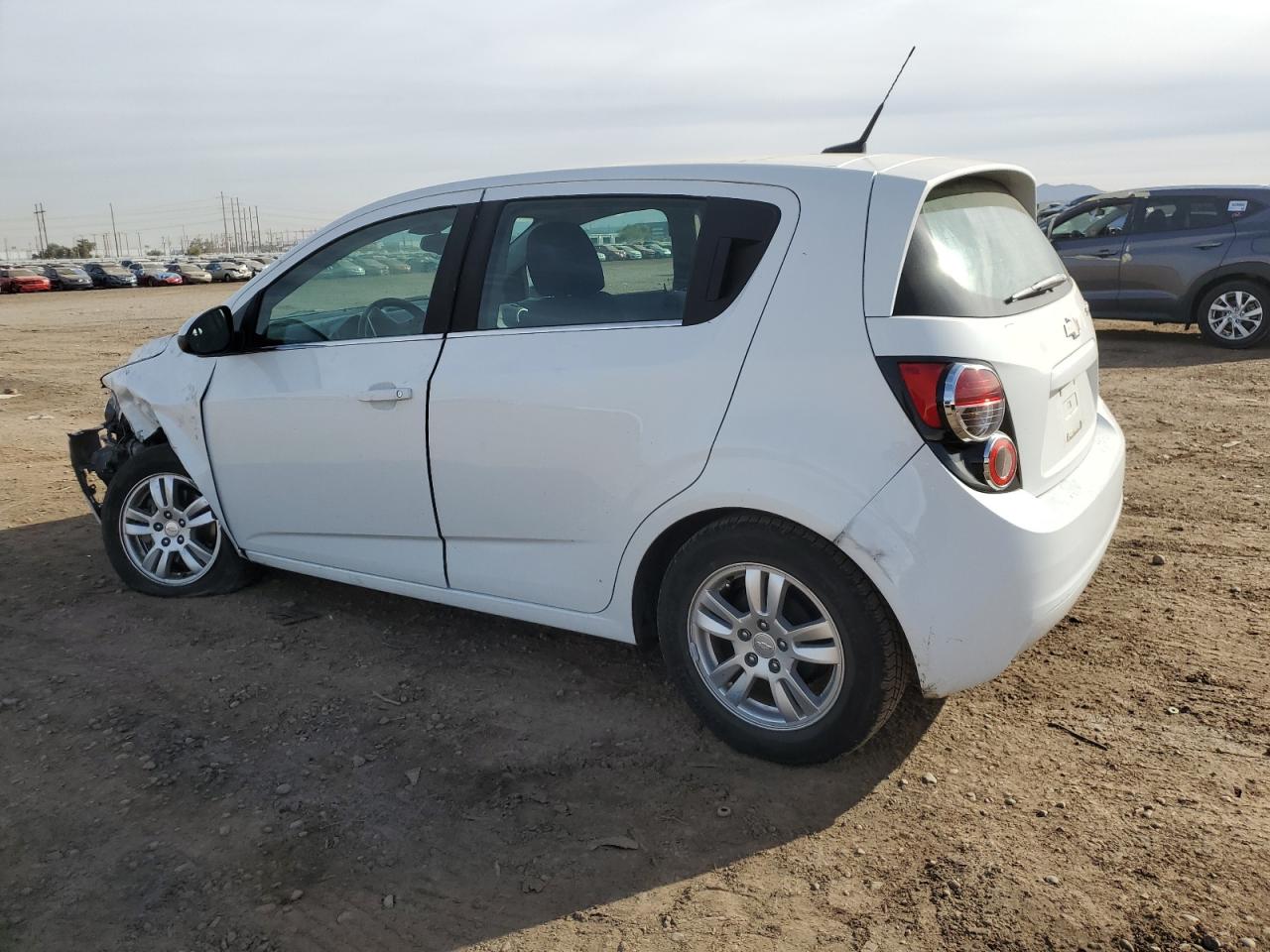 Изображение 2 2013 CHEVROLET SONIC LT 2013 с VIN 1G1JC6SG7D4185339