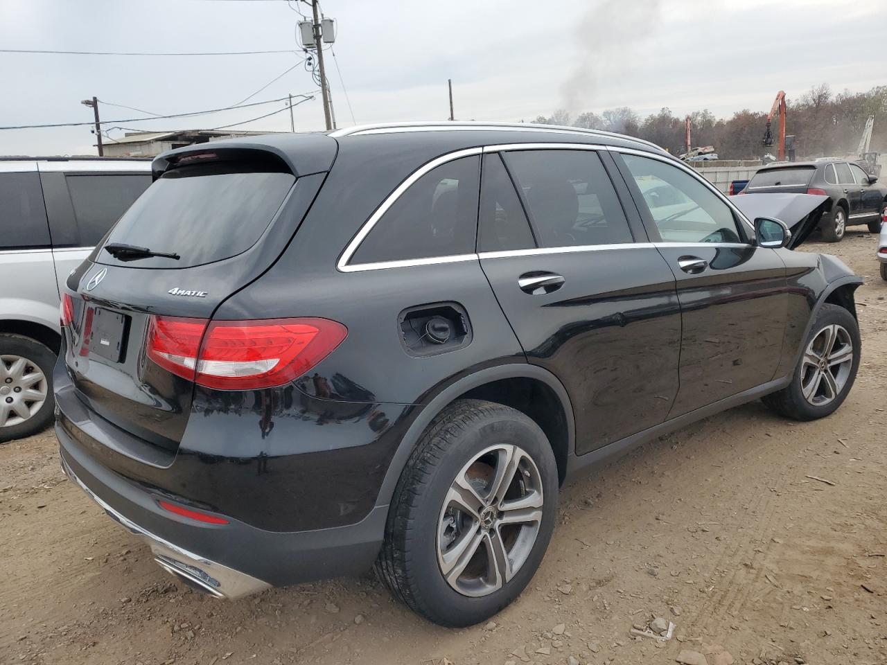 Image 3 of Mercedes-Benz Glc 300 4Matic 2017 with VIN WDC0G4KB5HV006709