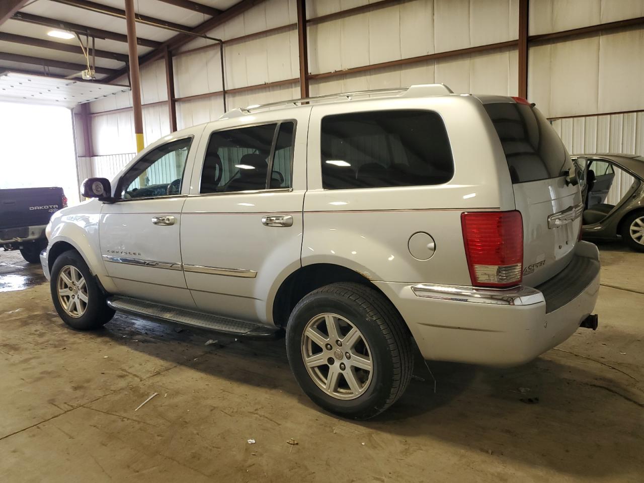 Image 2 of 2007 CHRYSLER ASPEN LIMITED 2007 with VIN 1A8HW58N07F513196