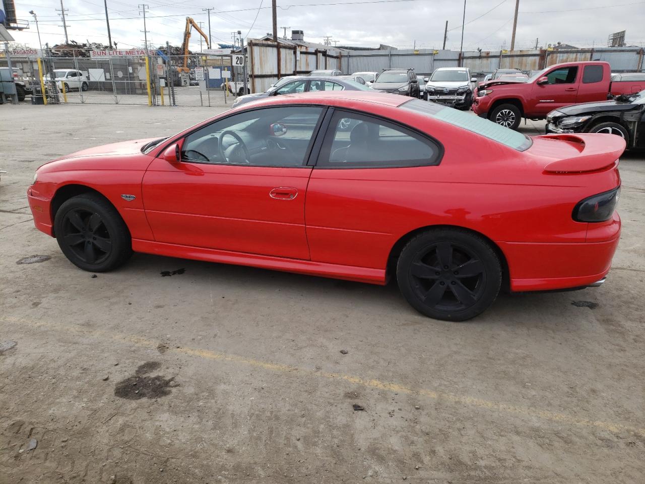 Obraz 2 z 2004 PONTIAC GTO  2004 z VIN 6G2VX12G64L206467