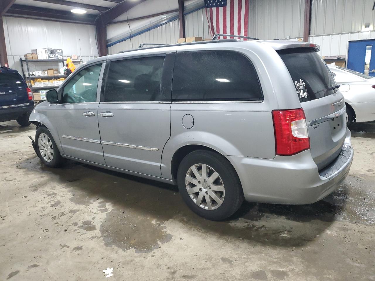 Obraz 2 z 2015 CHRYSLER TOWN & COUNTRY TOURING 2015 z VIN 2C4RC1BGXFR699036