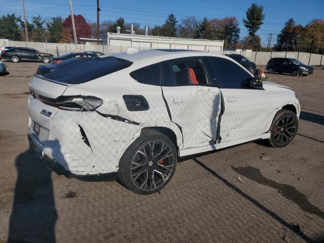 Obraz 3 z 2023 BMW X6 M 2023 z VIN 5YMCY0C05P9R56637