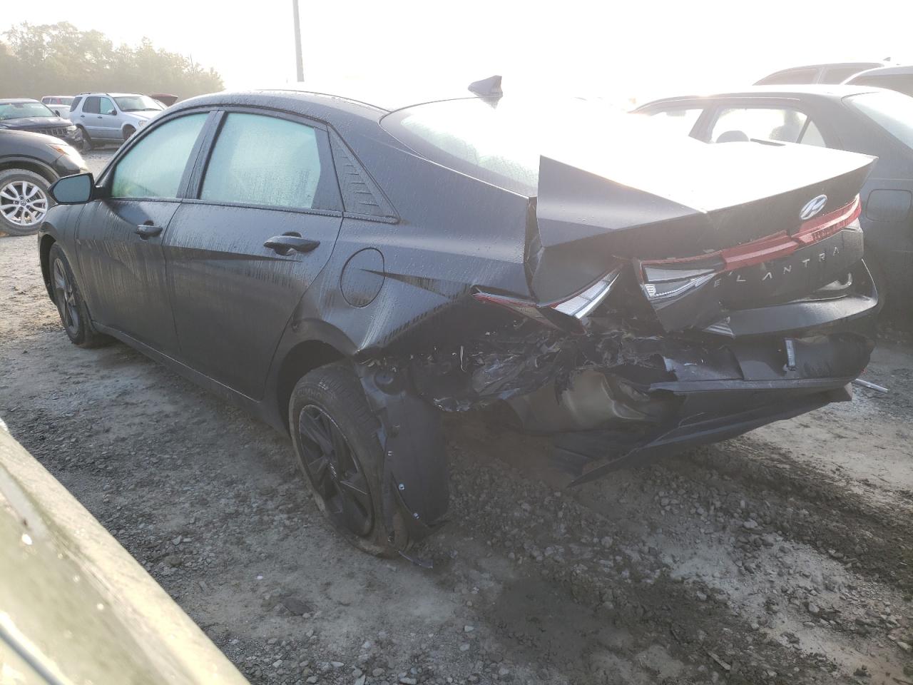 Image 2 of 2022 HYUNDAI ELANTRA SEL 2022 with VIN KMHLM4AG4NU355575