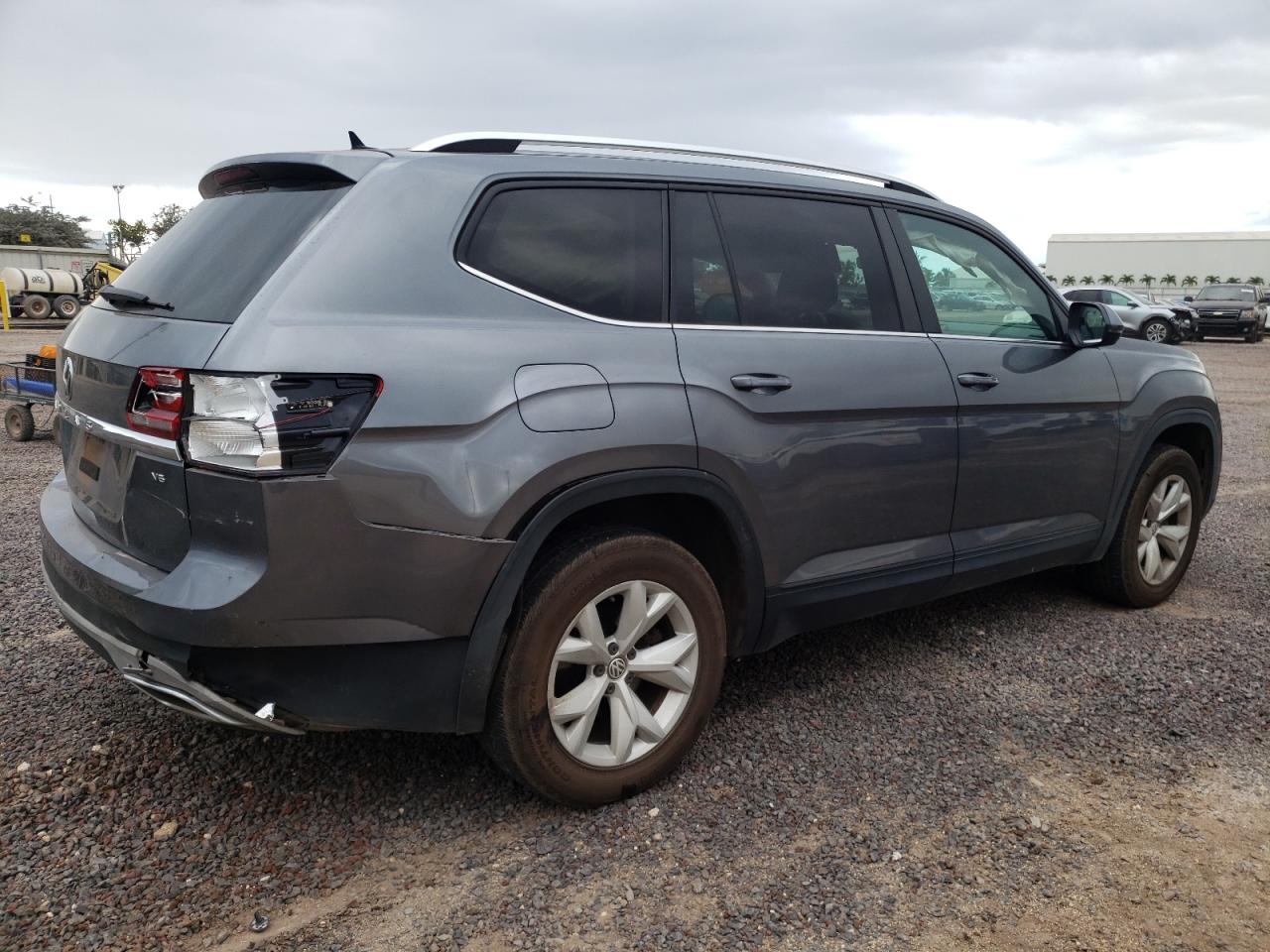 Изображение 3 2018 VOLKSWAGEN ATLAS SE 2018 с VIN 1V2DR2CA7JC535946