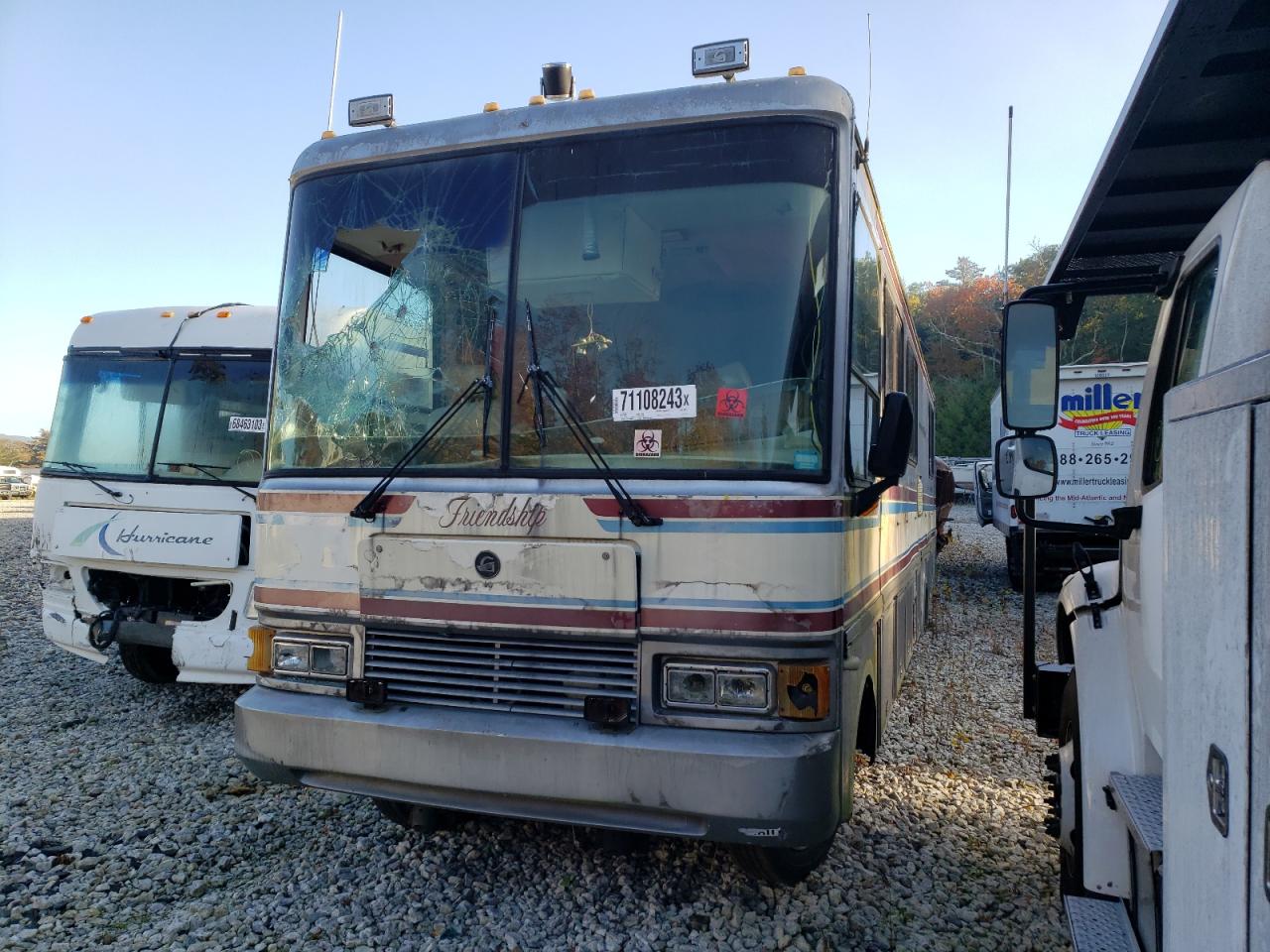 Image 2 of 1990 OSHKOSH MOTOR TRUCK CO. JOHN DEERE TYPE A 1990 with VIN 17N640425LW026371
