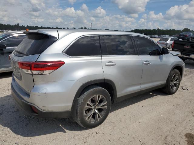 Obraz 3 z 2019 TOYOTA HIGHLANDER LE 2019 z VIN 5TDBZRFHXKS920069