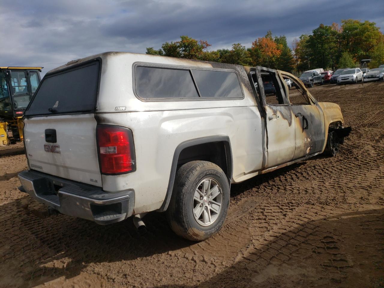 Image 3 of 2015 GMC SIERRA K1500 SLE 2015 with VIN 1GTV2UEC3FZ204306