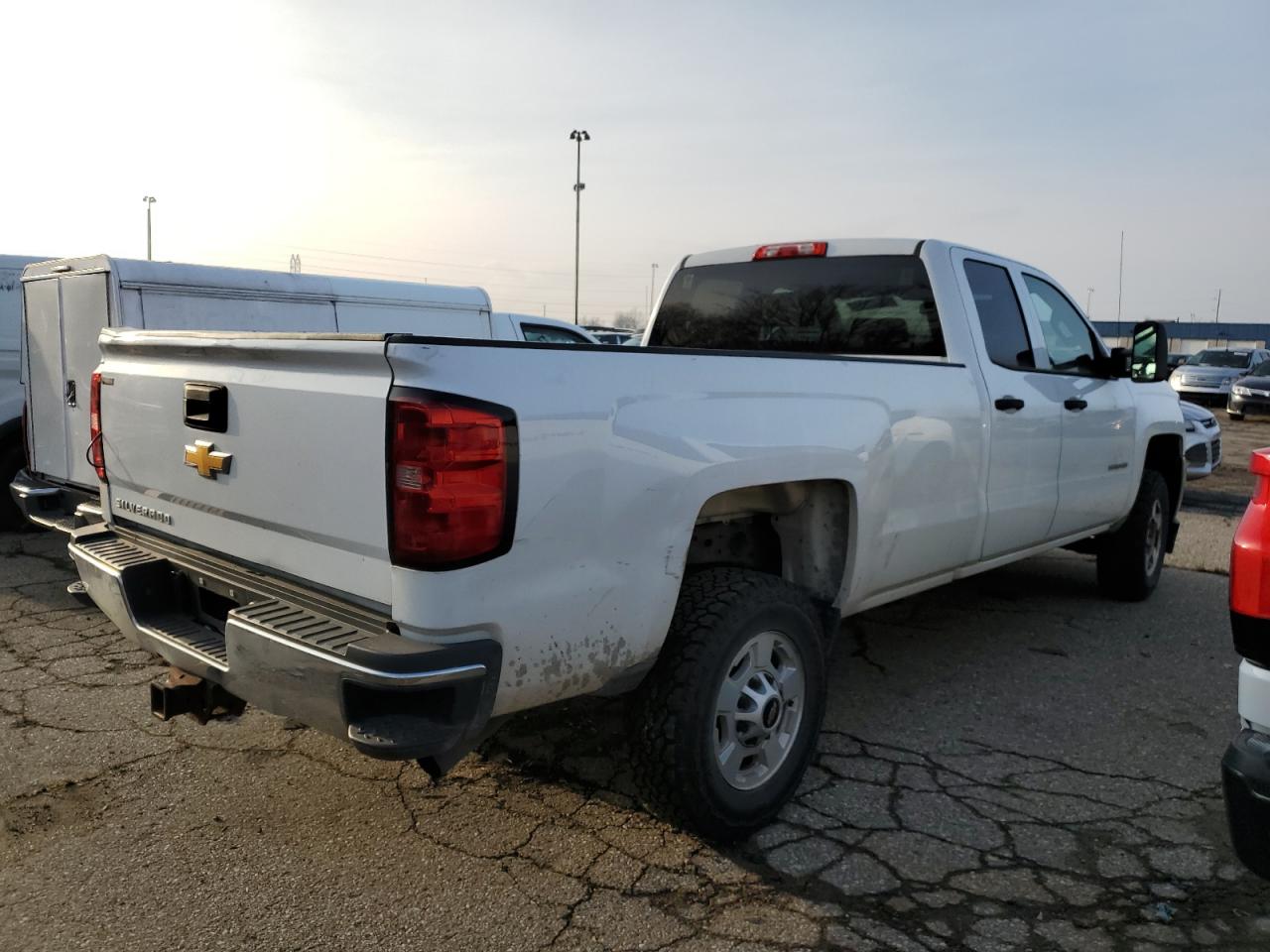 Изображение 3 2015 CHEVROLET SILVERADO C2500 HEAVY DUTY 2015 с VIN 1GC2CUEG3FZ118545