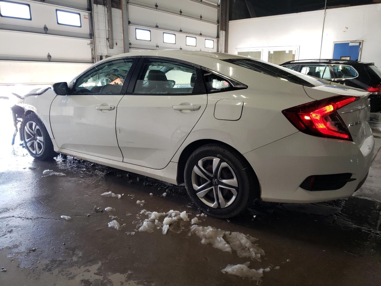 Obraz 2 z 2017 HONDA CIVIC LX 2017 z VIN 19XFC2F56HE030137