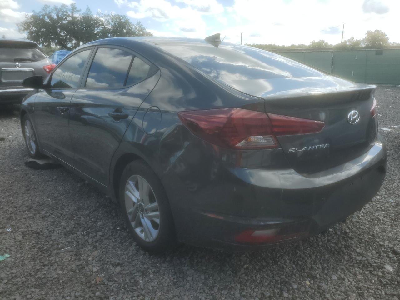 Image 2 of 2020 HYUNDAI ELANTRA SEL 2020 with VIN 5NPD84LF2LH598214