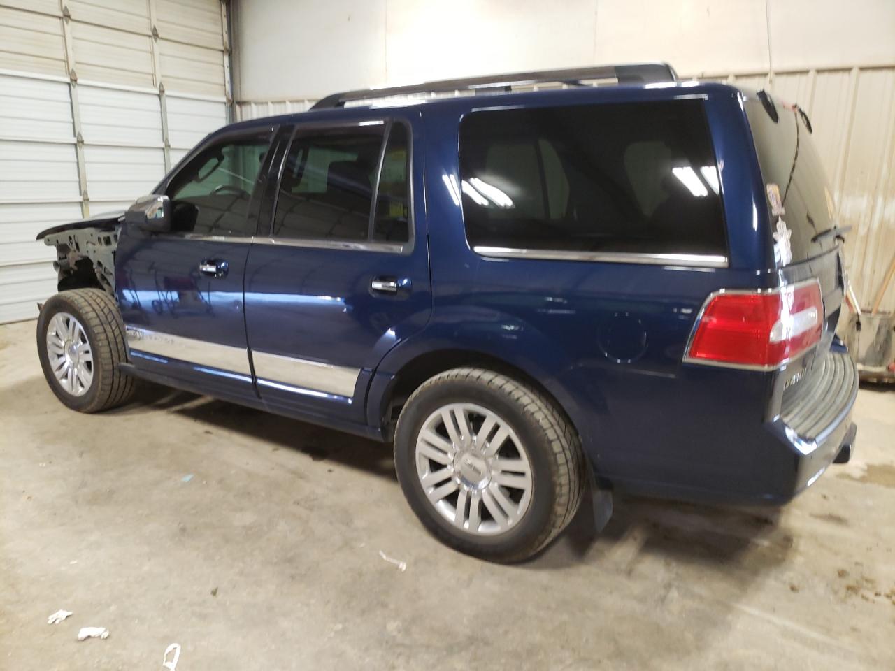 Image 2 of 2011 LINCOLN NAVIGATOR  2011 with VIN 5LMJJ2J58BEJ08310