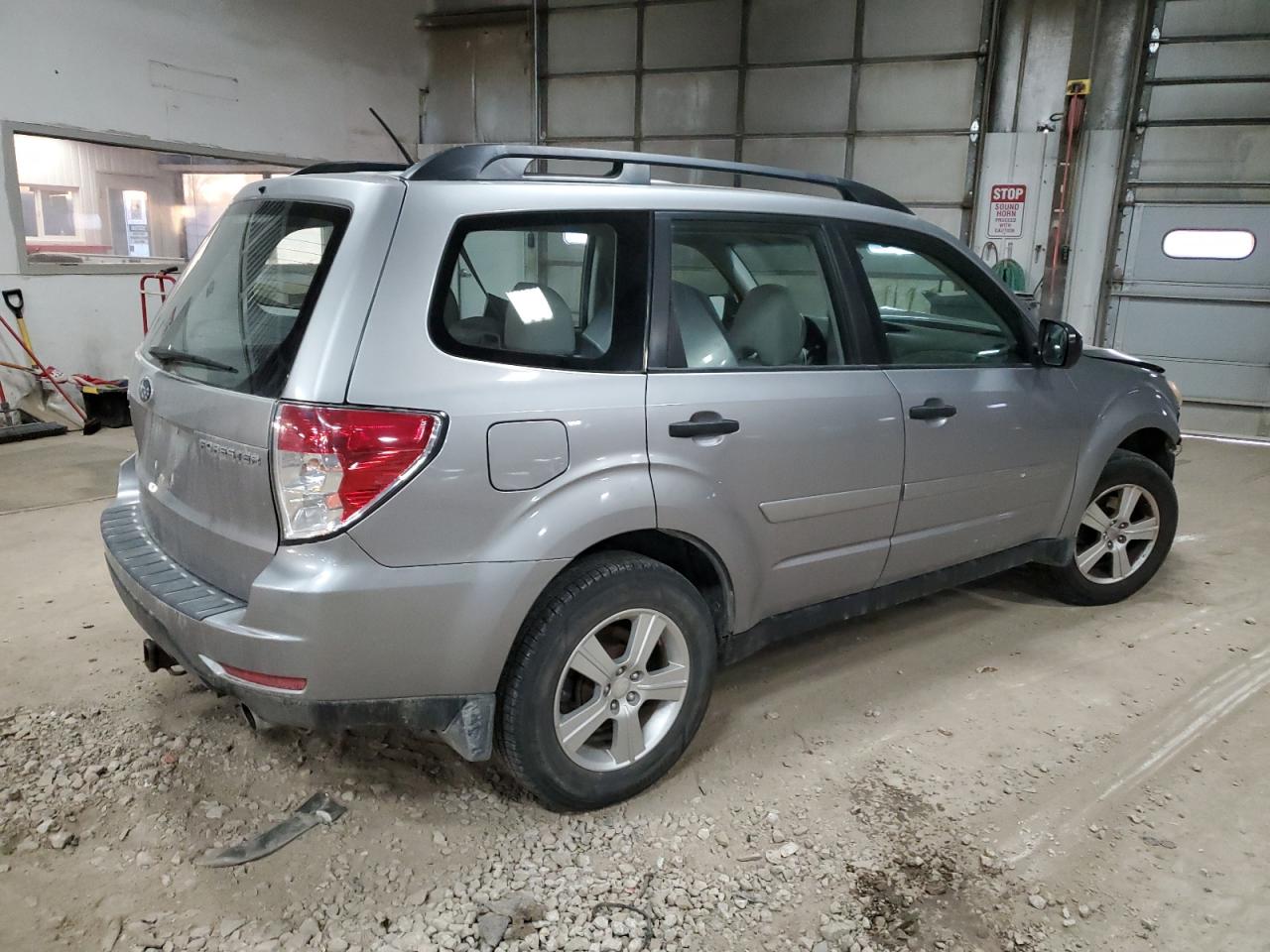 Image 3 of 2011 SUBARU FORESTER 2.5X 2011 with VIN JF2SHBBC5BH735891