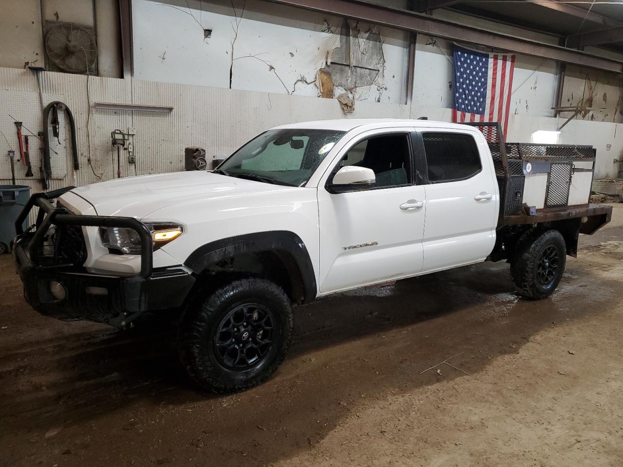 Image 1 of 2022 TOYOTA TACOMA DOUBLE CAB 2022 with VIN 3TMDZ5BN4NM131918