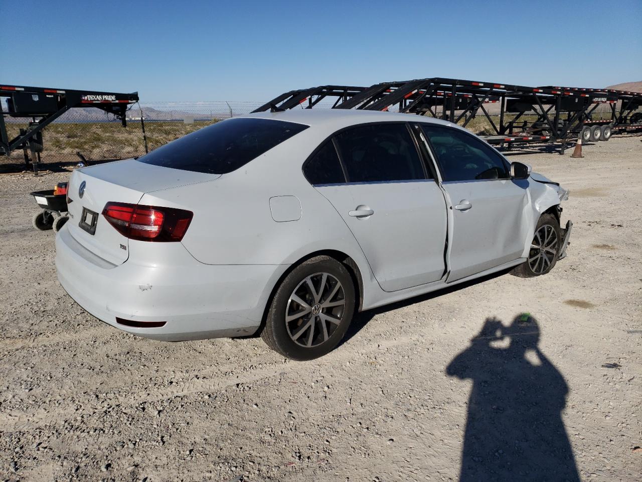 Obraz 3 z 2017 VOLKSWAGEN JETTA SE 2017 z VIN 3VWDB7AJ8HM272409