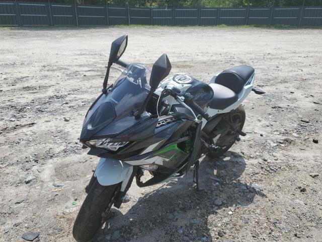 Obraz 2 z 2022 KAWASAKI EX650 M 2022 z VIN ML5EXEM15NDA65506