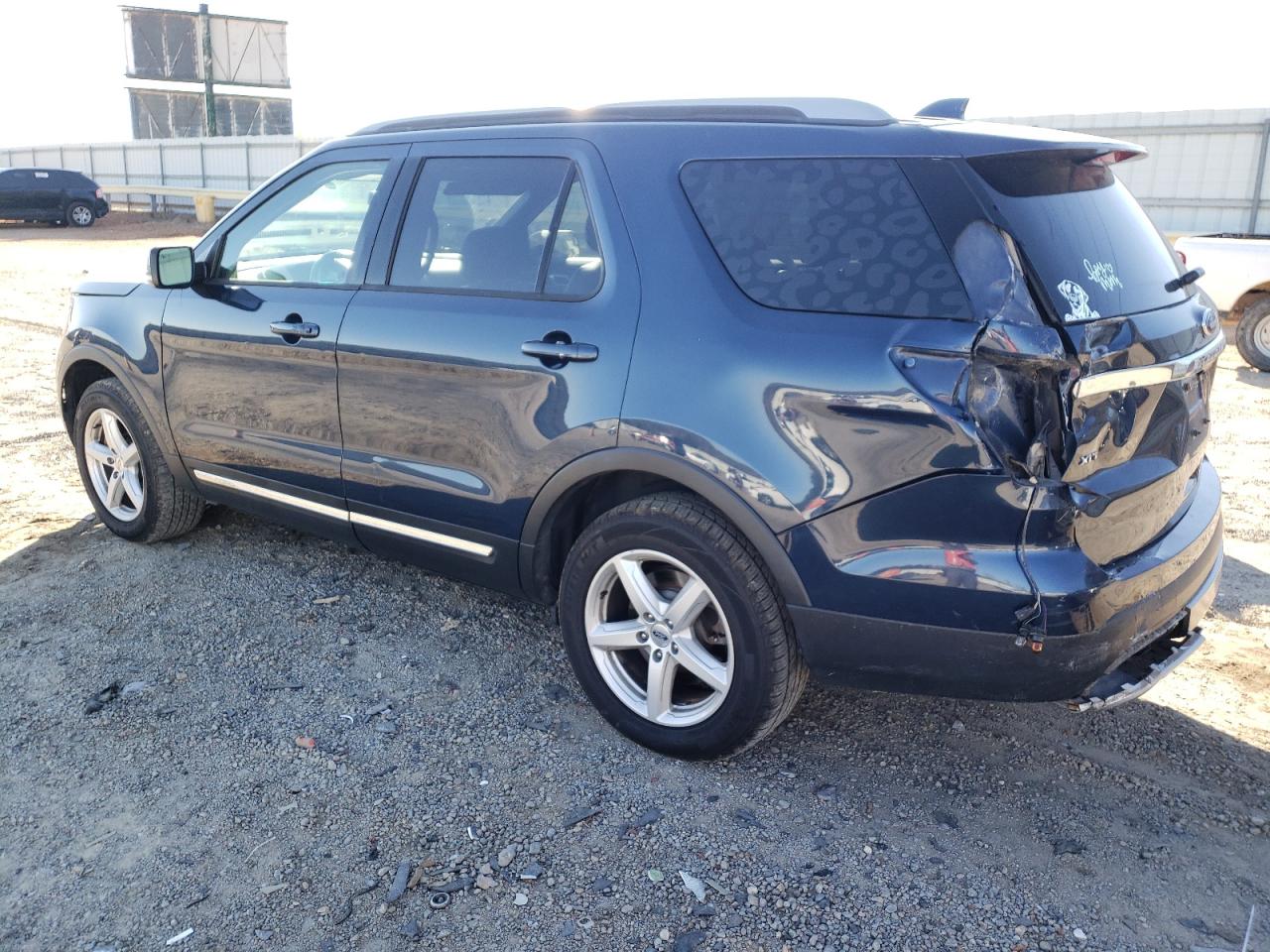 Obraz 2 z 2016 FORD EXPLORER XLT 2016 z VIN 1FM5K8DH0GGC64699