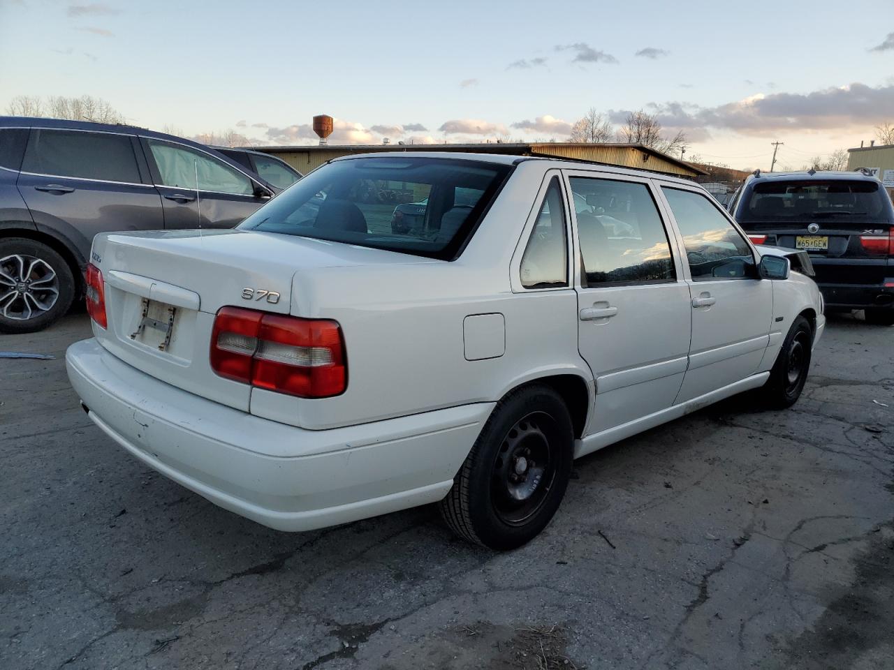 Image 3 of 1998 VOLVO S70  1998 with VIN YV1LS5577W1544616