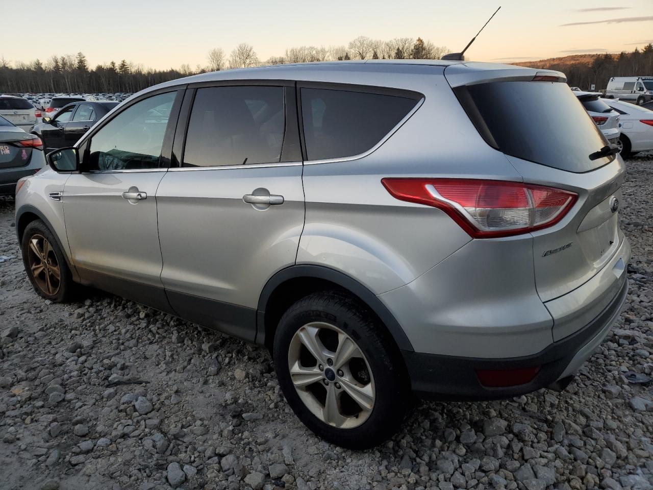 Image 2 of 2014 FORD ESCAPE SE 2014 with VIN 1FMCU9GX5EUD51636