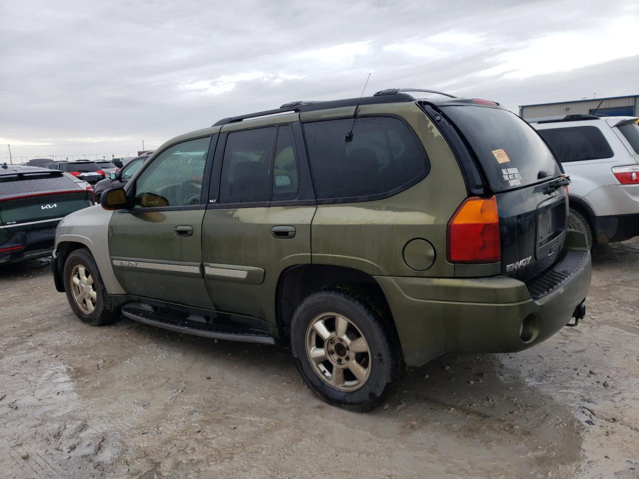 Image 2 of 2002 GMC ENVOY  2002 with VIN 1GKDS13S922209733