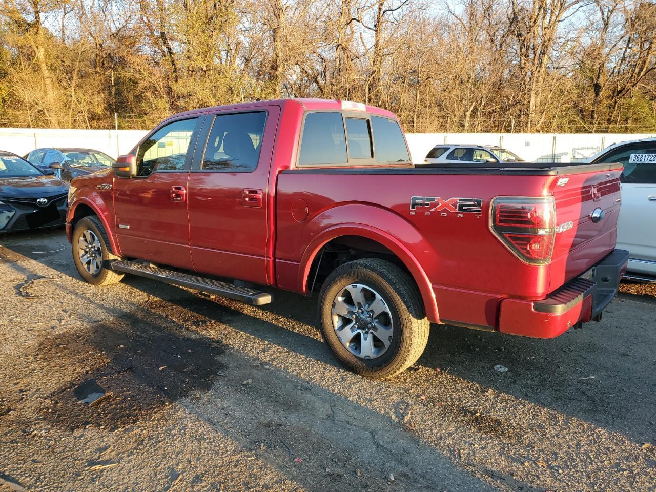 Image 2 of 2011 FORD F150 SUPERCREW 2011 with VIN 1FTFW1CT3BKE13588