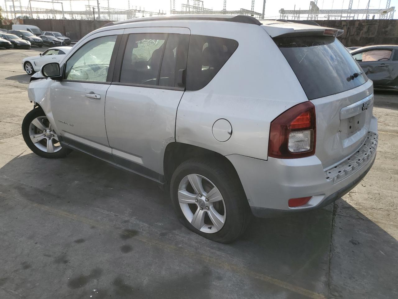 Obraz 2 z 2014 JEEP COMPASS LATITUDE 2014 z VIN 1C4NJCEB1ED507892
