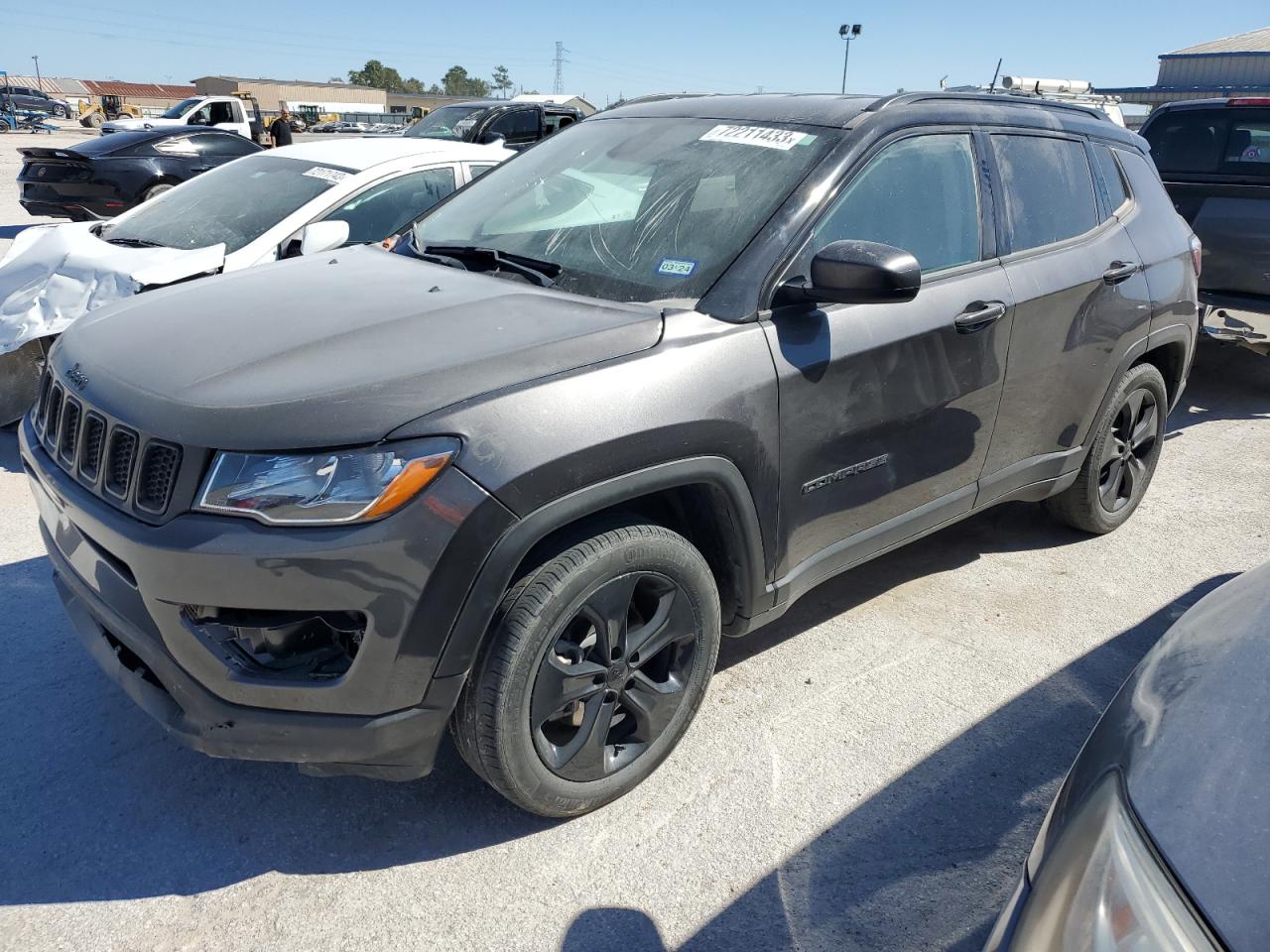Obraz 1 z Jeep Compass Latitude 2021 z VIN 3C4NJCBB7MT523351