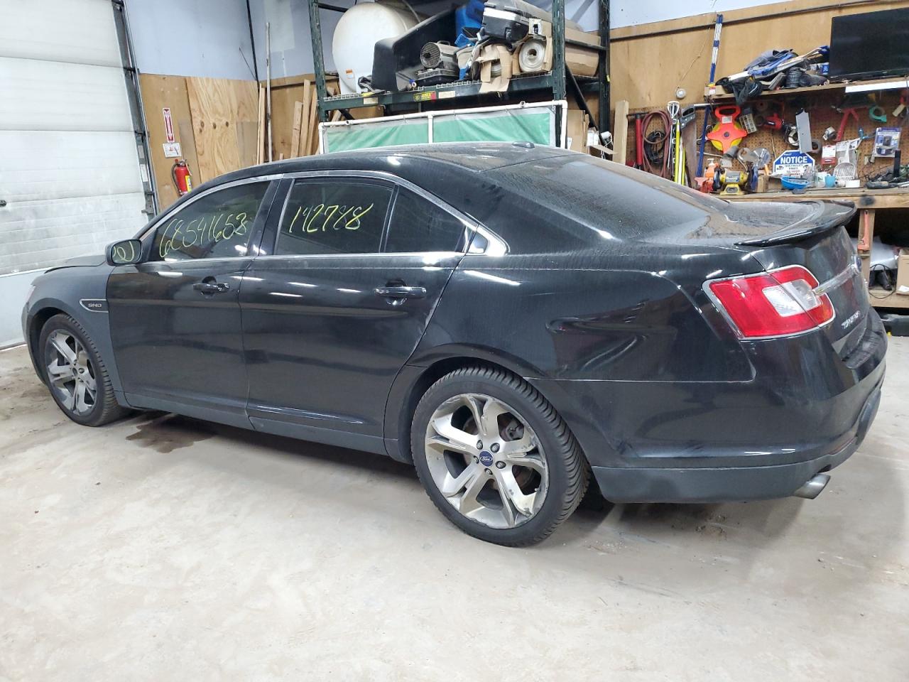 Obraz 2 z 2012 FORD TAURUS SHO 2012 z VIN 1FAHP2KT2CG142529