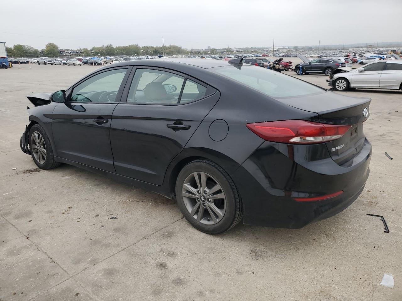 Image 2 of 2017 HYUNDAI ELANTRA SE 2017 with VIN KMHD84LF5HU248083