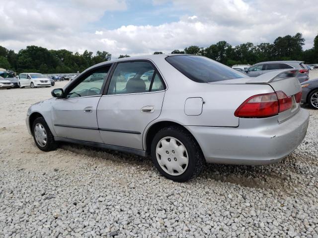 Image 2 of 2000 HONDA ACCORD LX 2000 with VIN 1HGCG5645YA001782