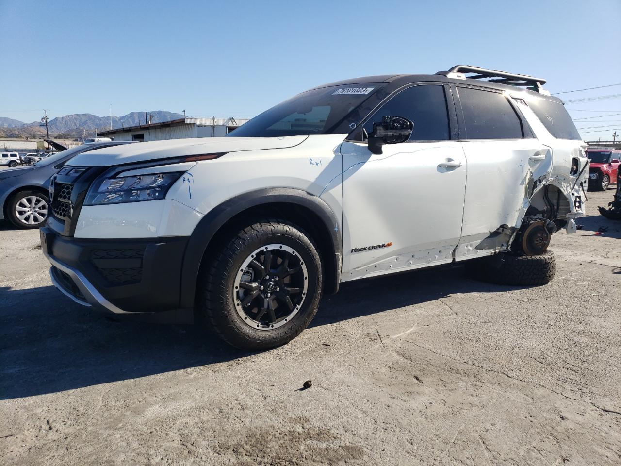 Obraz 2023 NISSAN PATHFINDER SV 2023