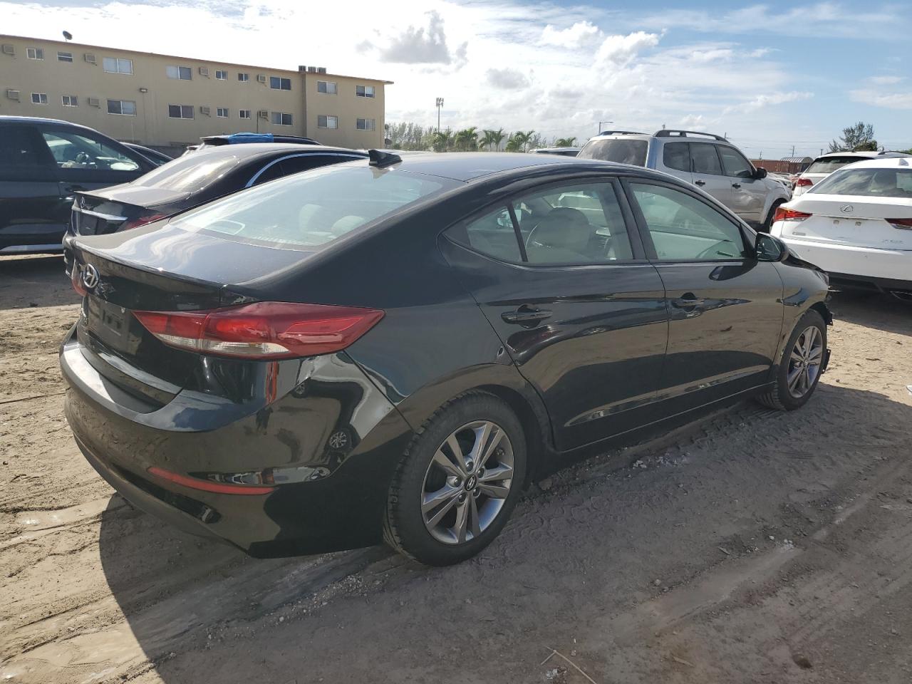 Изображение 3 2017 HYUNDAI ELANTRA SE 2017 с VIN 5NPD84LF0HH050039